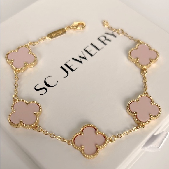 SC JEWELRY Jewelry - Pink Clover Bracelet Four Leaf Luxury Jewelry Baby Pink Clover